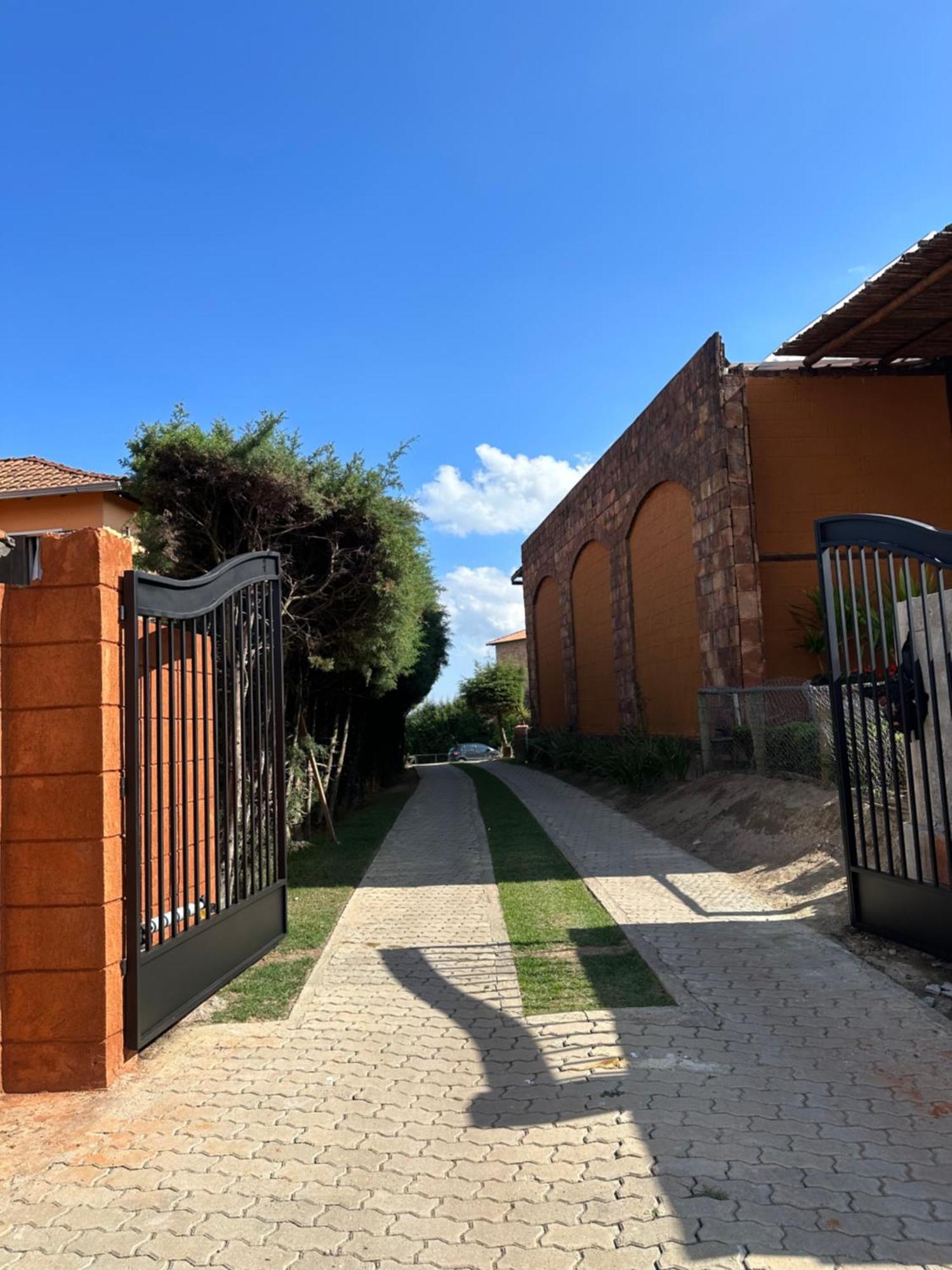 Pousada Do Rei Arthur Lavras Novas Exterior foto